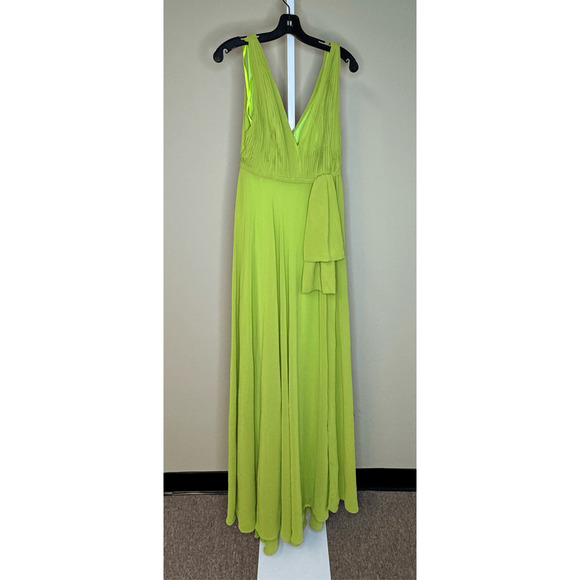 Mac Duggal NWT Sleeveless V-Neck Chiffon Gown in Apple Green Size 2 - Picture 1 of 7